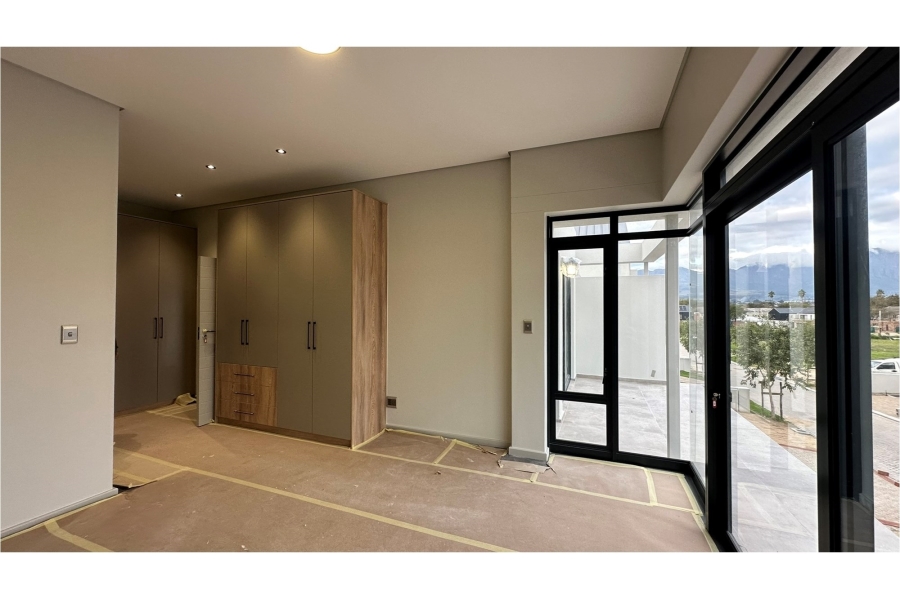 To Let 3 Bedroom Property for Rent in Paarl Central Western Cape